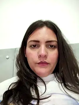 Mia Hampton online show from April 1, 2026, 9:34 pm