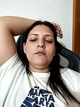 Snapshot of Mia_Hampton chatting on September 21, 2025, 3:11 am Mia Hampton online show from September 21, 2025, 3:11 am