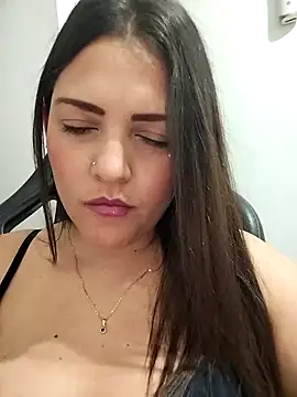 Mia Hampton online show from February 15, 2026, 8:52 pm