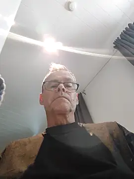 DarrenSullivanSlut online show from February 24, 2025, 12:59 pm