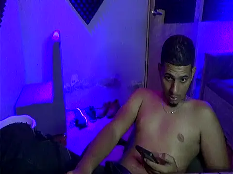 Snapshot of jess2020 chatting on November 25, 2025, 3:18 am jess2020 online show from November 25, 2025, 3:18 am