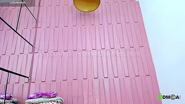 Snapshot of Briana_Wells_ chatting on September 26, 2025, 1:40 pm Briana Wells online show from September 26, 2025, 1:40 pm