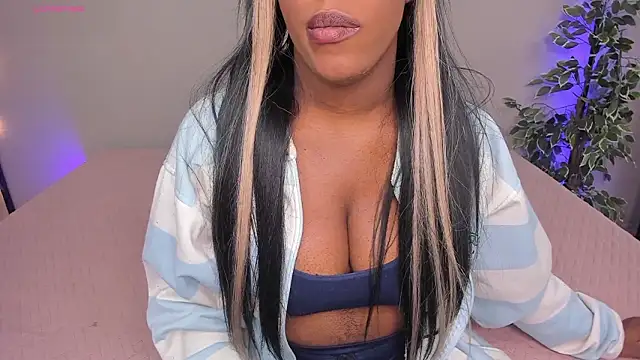 Snapshot of Briana_Wells_ chatting on February 2, 2026, 12:37 pm Briana Wells online show from February 2, 2026, 12:37 pm