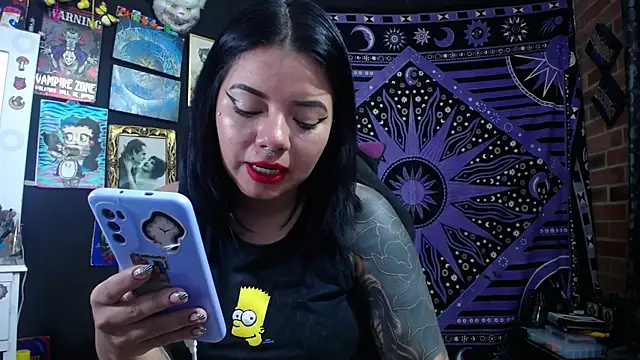 Snapshot of Yourmadame_P chatting on January 14, 2026, 4:49 am Yourmadame P online show from January 14, 2026, 4:49 am