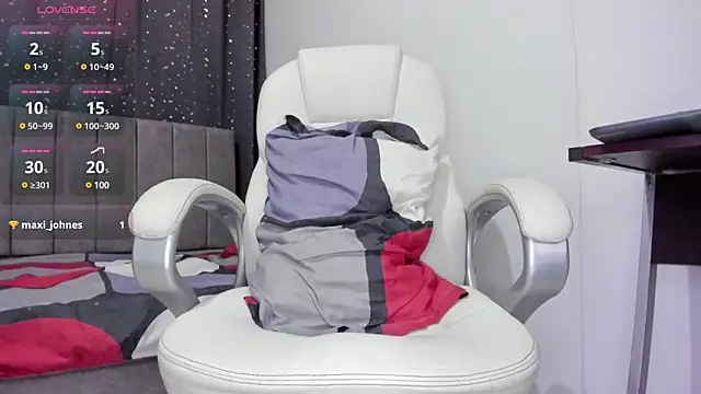 Snapshot of The_skinnyguys chatting on January 30, 2025, 11:02 pm The skinnyguys online show from January 30, 2025, 11:02 pm