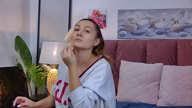 Snapshot of NicolLopeze chatting on December 20, 2024, 10:27 am NicolLopeze online show from December 20, 2024, 10:27 am