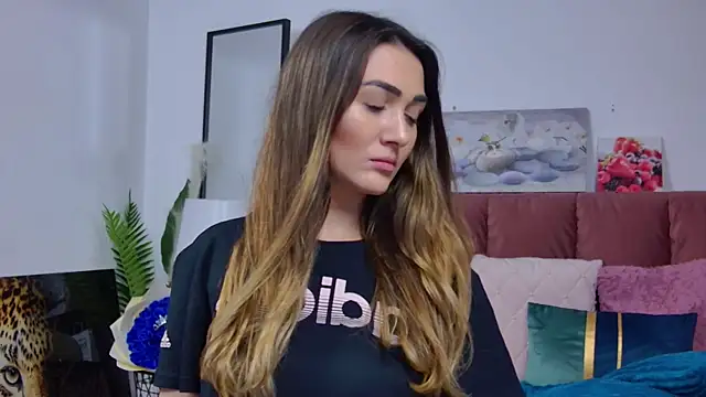 Snapshot of NicolLopeze chatting on March 3, 2025, 4:15 pm NicolLopeze online show from March 3, 2025, 4:15 pm