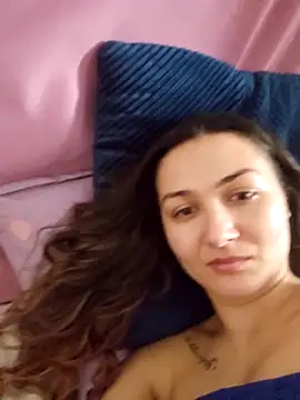 Snapshot of NicolLopeze chatting on March 11, 2025, 9:02 am NicolLopeze online show from March 11, 2025, 9:02 am