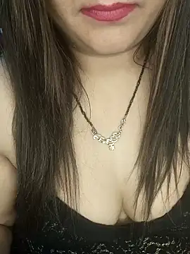 Indian hotmilfs online show from January 16, 2025, 8:14 pm