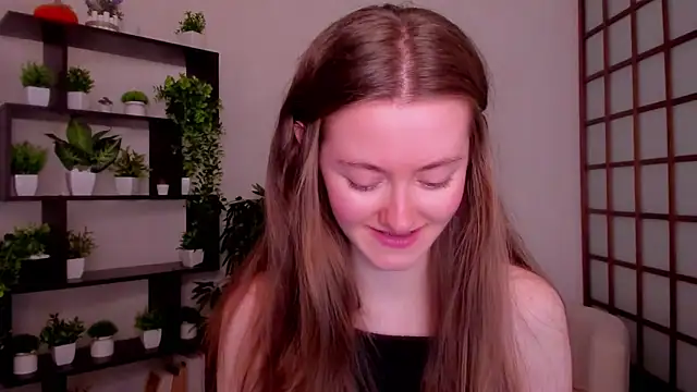 KateCuddle online show from October 9, 2025, 3:07 am