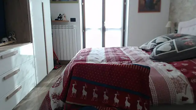 Snapshot of lulu_italy chatting on April 21, 2026, 7:15 am lulu italy online show from April 21, 2026, 7:15 am