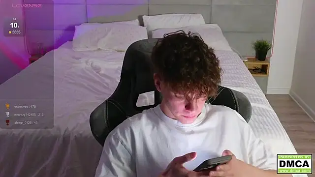 Snapshot of cute_thomas chatting on January 24, 2025, 10:08 pm cute thomas online show from January 24, 2025, 10:08 pm