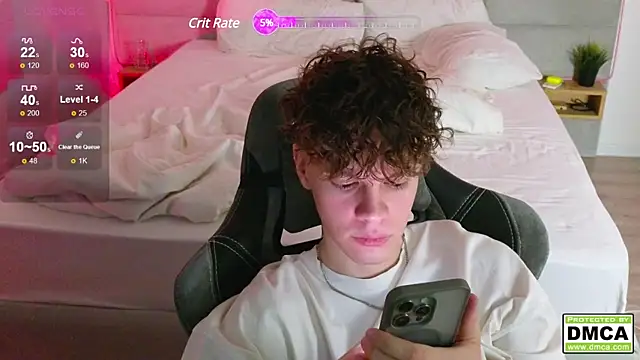 Snapshot of cute_thomas chatting on January 22, 2025, 7:45 pm cute thomas online show from January 22, 2025, 7:45 pm