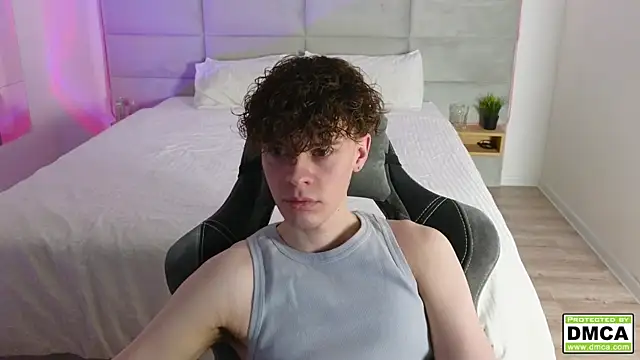 Snapshot of cute_thomas chatting on March 14, 2025, 9:10 pm cute thomas online show from March 14, 2025, 9:10 pm