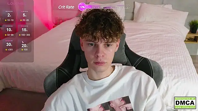 Snapshot of cute_thomas chatting on January 21, 2025, 8:32 pm cute thomas online show from January 21, 2025, 8:32 pm