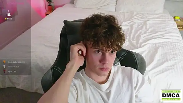 Snapshot of cute_thomas chatting on December 29, 2024, 10:45 am cute thomas online show from December 29, 2024, 10:45 am