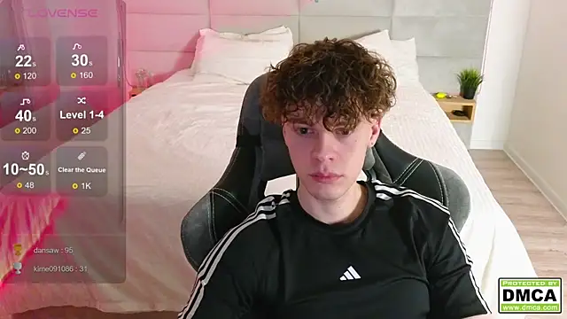 Snapshot of cute_thomas chatting on February 20, 2025, 11:21 pm cute thomas online show from February 20, 2025, 11:21 pm