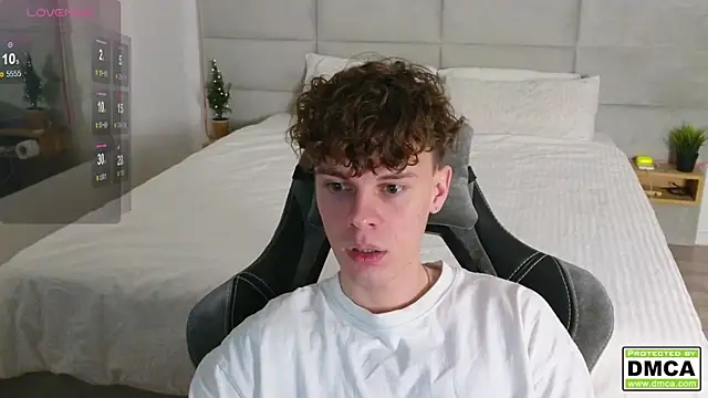 Snapshot of cute_thomas chatting on December 29, 2024, 4:38 am cute thomas online show from December 29, 2024, 4:38 am