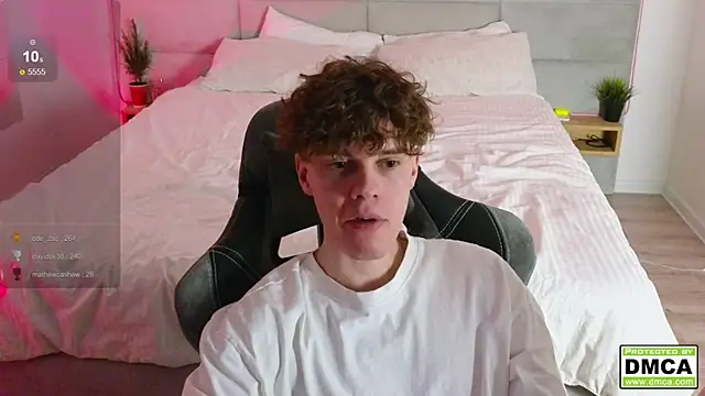 Snapshot of cute_thomas chatting on February 3, 2025, 11:15 pm cute thomas online show from February 3, 2025, 11:15 pm