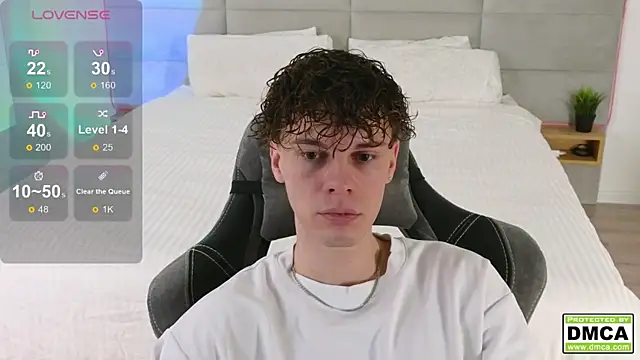 Snapshot of cute_thomas chatting on March 21, 2025, 6:40 pm cute thomas online show from March 21, 2025, 6:40 pm