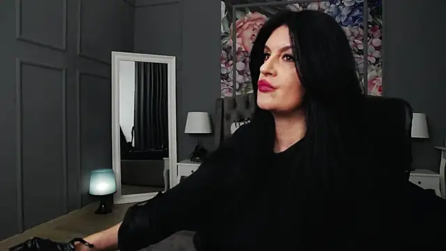 DomMelissaW online show from February 7, 2025, 9:26 pm