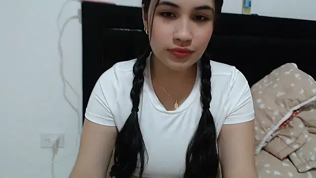 Snapshot of InocentHeaven1 chatting on July 27, 2026, 12:01 pm InocentHeaven1 online show from July 27, 2026, 12:01 pm