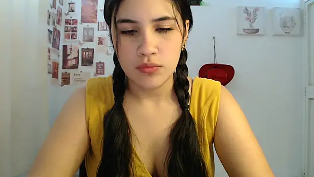 Snapshot of InocentHeaven1 chatting on July 15, 2026, 12:45 pm InocentHeaven1 online show from July 15, 2026, 12:45 pm
