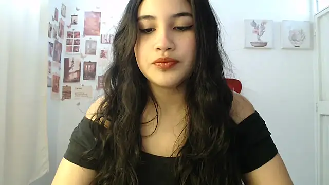 Snapshot of InocentHeaven1 chatting on July 20, 2026, 1:02 pm InocentHeaven1 online show from July 20, 2026, 1:02 pm