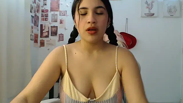 Snapshot of InocentHeaven1 chatting on July 30, 2026, 1:10 pm InocentHeaven1 online show from July 30, 2026, 1:10 pm