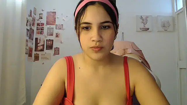 Snapshot of InocentHeaven1 chatting on July 28, 2026, 12:34 pm InocentHeaven1 online show from July 28, 2026, 12:34 pm