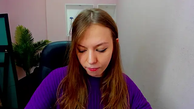 Persephoni online show from October 5, 2025, 11:01 am