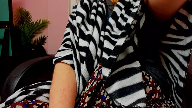 Persephoni online show from September 13, 2025, 4:01 am