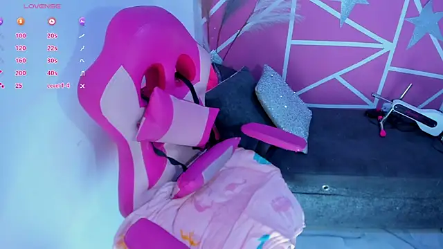 Snapshot of lucy_beatifull chatting on March 11, 2026, 2:33 pm lucy beatifull online show from March 11, 2026, 2:33 pm