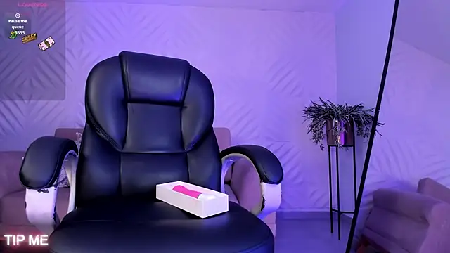 SophieBarnett online show from February 24, 2026, 1:28 am