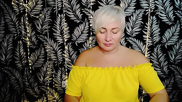 Olivia playful online show from October 30, 2025, 12:36 pm