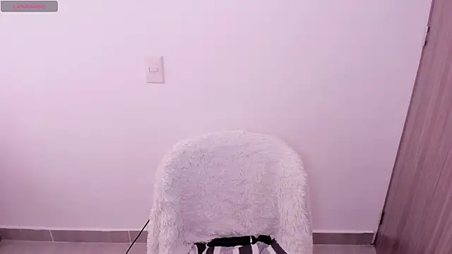 Snapshot of sarasweet_4 chatting on July 13, 2026, 1:10 pm sarasweet 4 online show from July 13, 2026, 1:10 pm