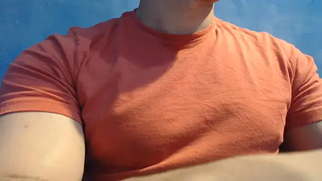 Snapshot of alex_blu chatting on May 8, 2026, 2:43 pm alex blu online show from May 8, 2026, 2:43 pm