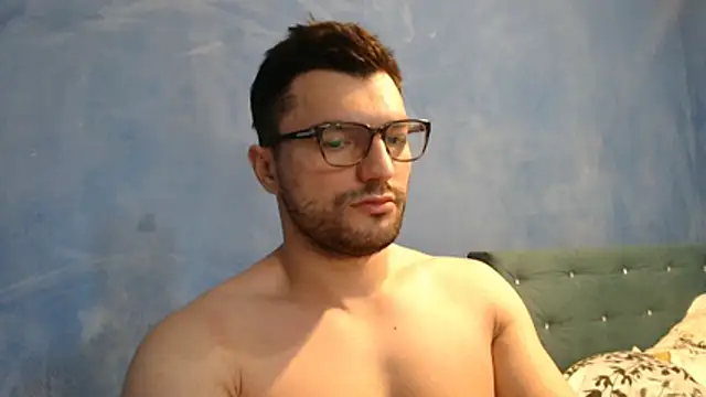 Snapshot of alex_blu chatting on May 21, 2026, 12:13 pm alex blu online show from May 21, 2026, 12:13 pm