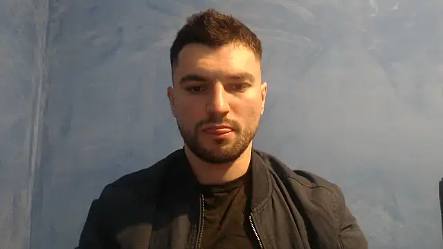 Snapshot of alex_blu chatting on May 4, 2026, 4:21 pm alex blu online show from May 4, 2026, 4:21 pm