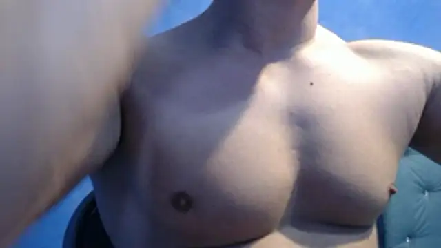 Snapshot of alex_blu chatting on May 10, 2026, 8:07 am alex blu online show from May 10, 2026, 8:07 am