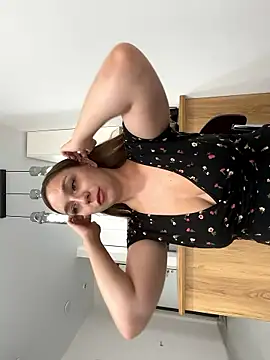 Snapshot of Janeee chatting on September 20, 2025, 12:21 pm Janeee online show from September 20, 2025, 12:21 pm