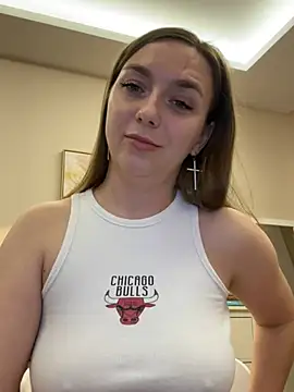 Snapshot of Janeee chatting on February 5, 2025, 3:42 pm Janeee online show from February 5, 2025, 3:42 pm