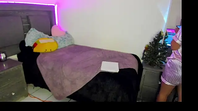 Snapshot of Cherrynoa chatting on December 20, 2025, 2:47 am Cherrynoa online show from December 20, 2025, 2:47 am