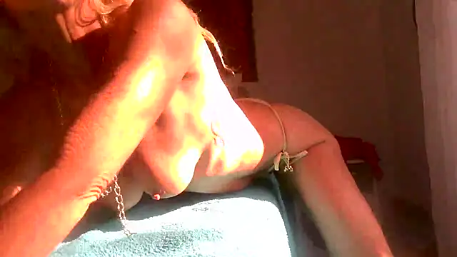 sexynini83 online show from November 13, 2025, 12:31 pm