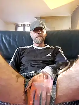 Snapshot of eddouxxx78 chatting on January 29, 2025, 3:04 pm eddouxxx78 online show from January 29, 2025, 3:04 pm