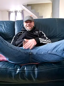 Snapshot of eddouxxx78 chatting on January 11, 2025, 4:57 pm eddouxxx78 online show from January 11, 2025, 4:57 pm