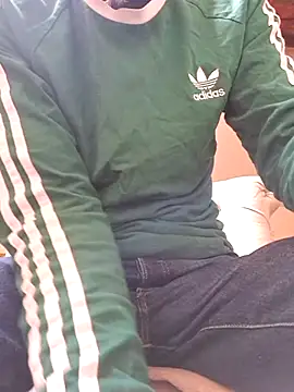 Snapshot of eddouxxx78 chatting on October 2, 2025, 2:20 pm eddouxxx78 online show from October 2, 2025, 2:20 pm