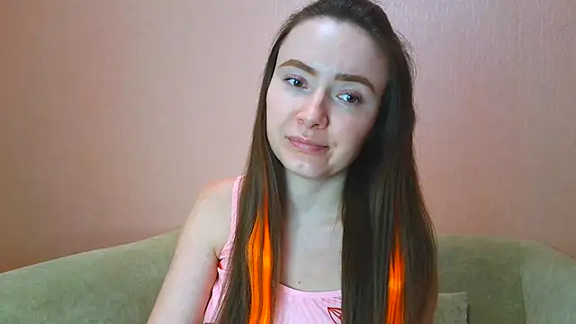 Snapshot of ___Emily___ chatting on April 4, 2026, 5:19 pm Emily online show from April 4, 2026, 5:19 pm