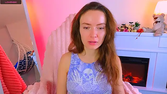 Snapshot of ___Emily___ chatting on March 3, 2025, 7:35 am Emily online show from March 3, 2025, 7:35 am