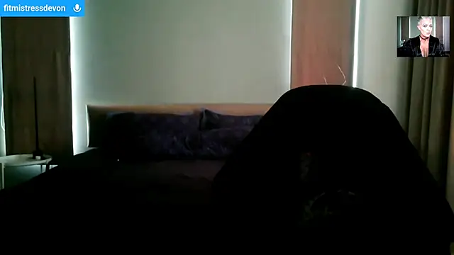 Snapshot of Devon2020 chatting on April 5, 2026, 10:55 am Devon2020 online show from April 5, 2026, 10:55 am